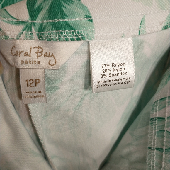 NWT Coral Bay Multi Color Floral Print Pull On Women's Capris Size 12P Set Of 2 - Picture 7 of 15